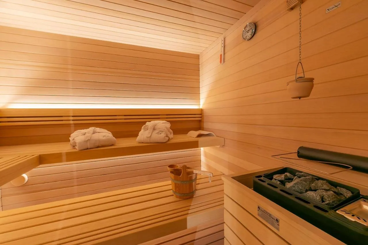 Menina - Happy Rentals Livigno
